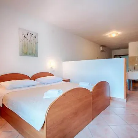 Bruna Lastovo-comfort One Bedroom With Balcony And Sea View-plavi *