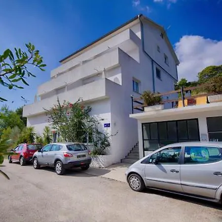Apartment Bruna Lastovo-comfort One Bedroom With Balcony And Sea View-plavi