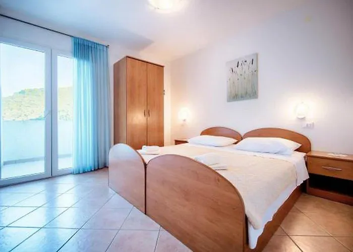 Bruna Lastovo-comfort One Bedroom With Balcony And Sea View-plavi *